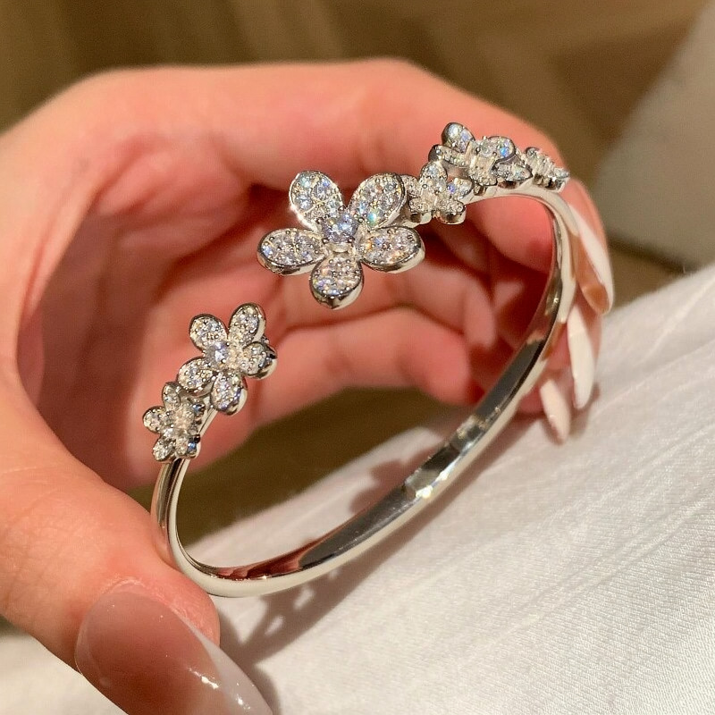 Super Shiny Zircon Flower Open Bangle, High-end Exquisite Bracelet, 2026 New Light Luxury Jewelry-image-1103653275