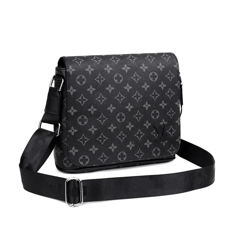 2026 Men Messenger Bag Trio Bags designer Handbags Leather Briefcases Man Shoulder Backpack Sport Male Cross Body Purse Women Wallets purse