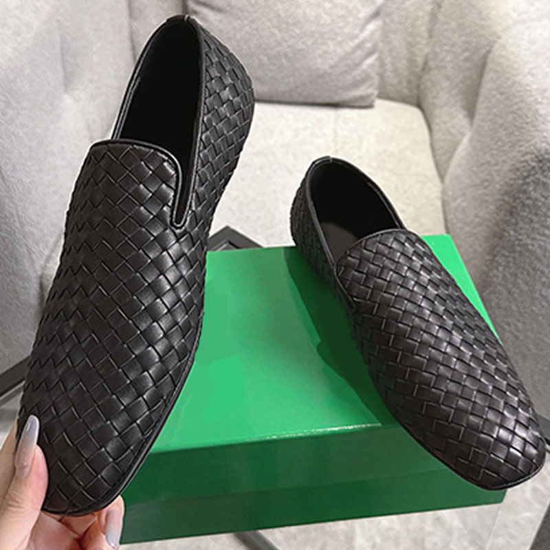 Mocassins de créateur unisexes en cuir souple, doublure douce, mocassins tissés Intrecciato en cuir d'agneau, chaussures plates élégantes à enfil
