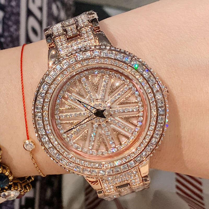 Designer style, high quality new rotating women's steel hand-set with diamonds, a dazzling light luxury personalized full-diamond face wristwat