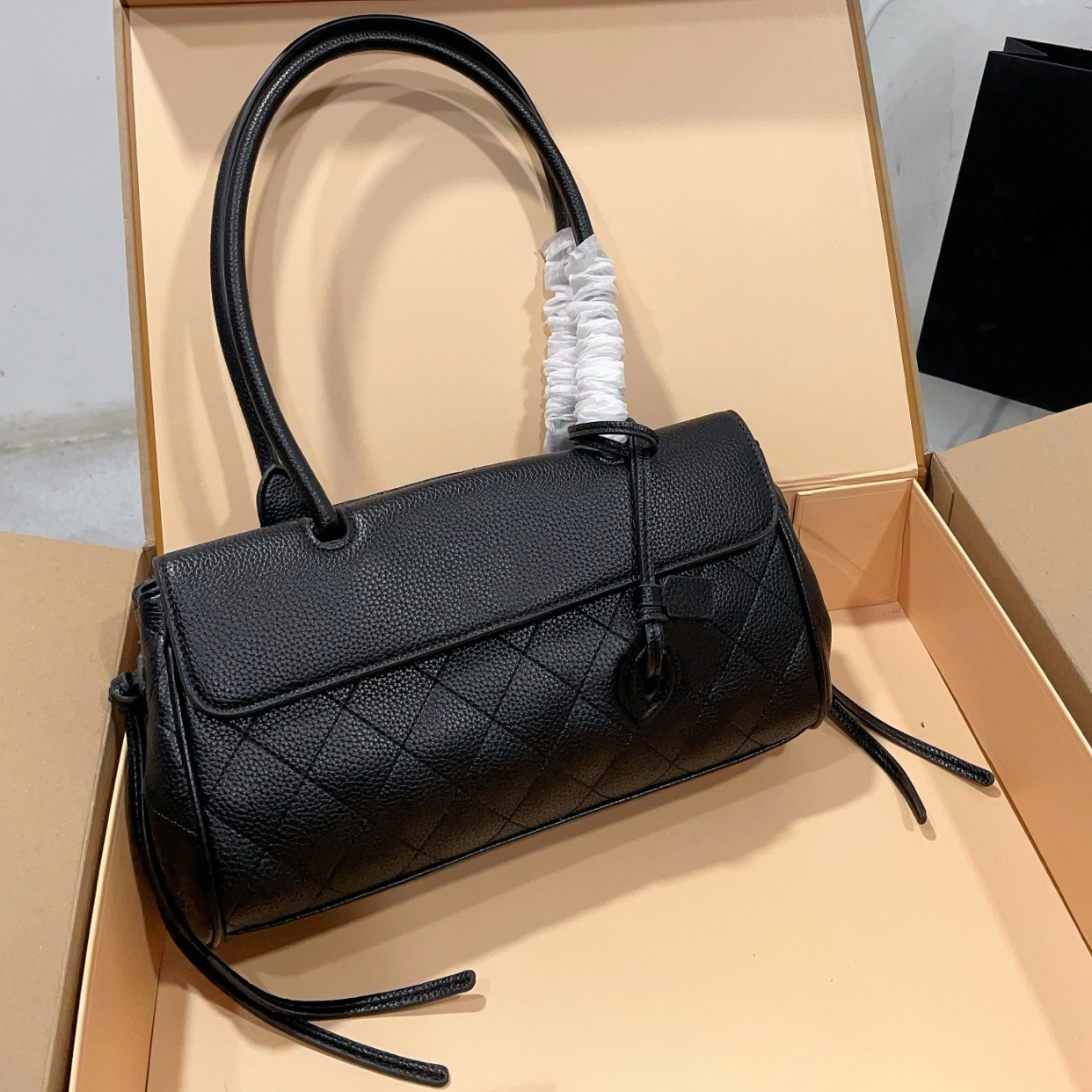 Designer bag Vintage Caviar Leather Tote bag Top Handle Shoulder Bowling bag Luxury Quilted Handbags Women's Fashion Briefcase Work Bag Designe