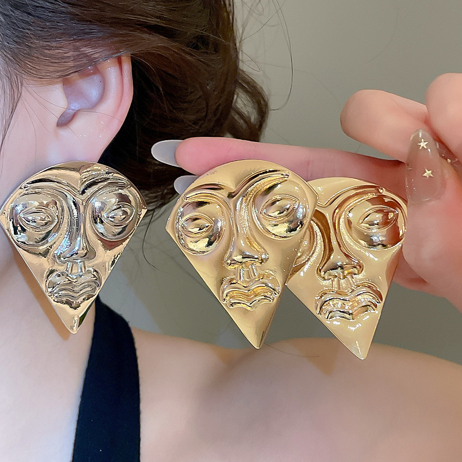 European and American cross-border silver needle fan-shaped portrait exaggerated vintage personalized fashion earrings, light luxury high-end ear-image-1103899700