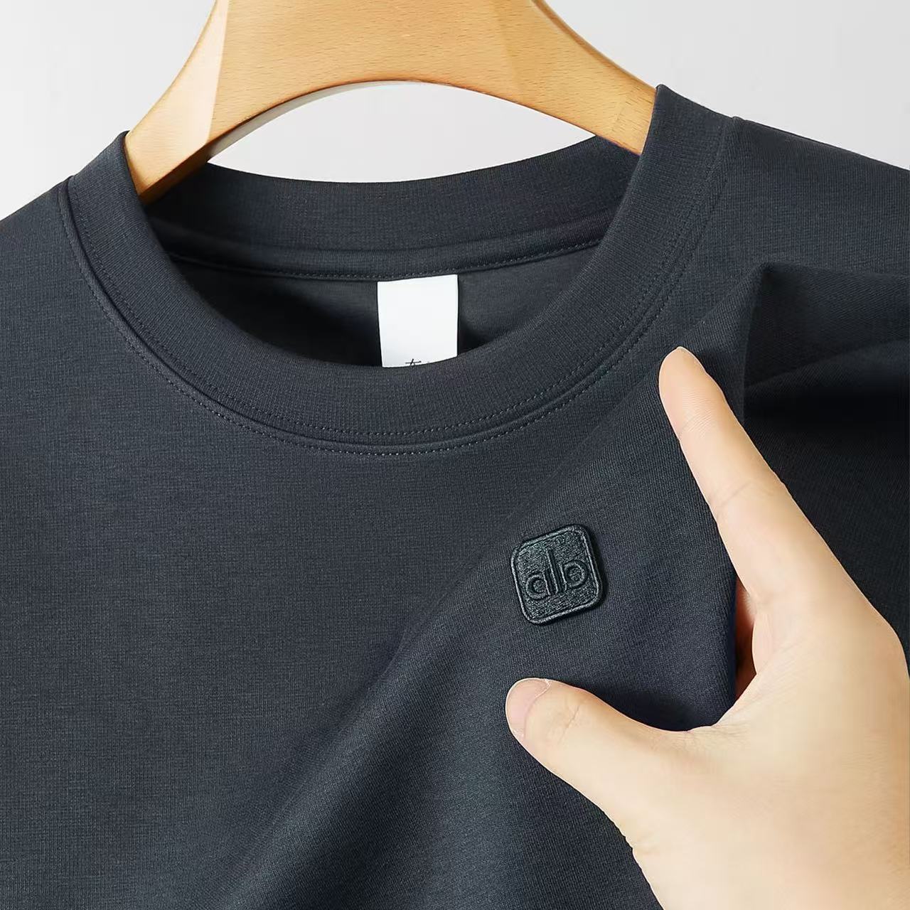 T-shirts pour hommes Polos Mode luxe Jacquard décontracté Luxe chemise été nouveau confortable respirant jeunesse mince revers à manches courtes