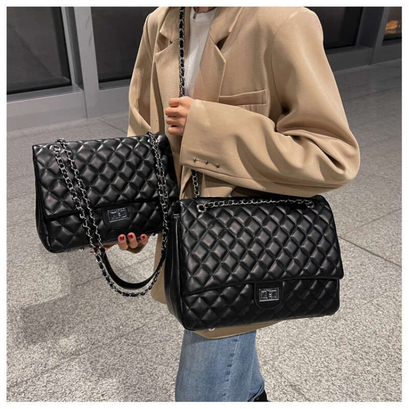 Cross-Border New Fashion Texture Small For Women, Ins Niche Trend, This Year's Popular Quilted Chain Shoulder Crossbody Bag