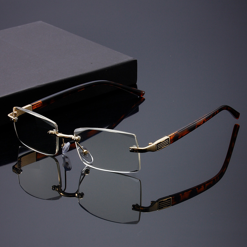 Luxury brand designer fashion accessories European and American Y2K women's Ins Street Style 2026 new cool metal retro glasses
