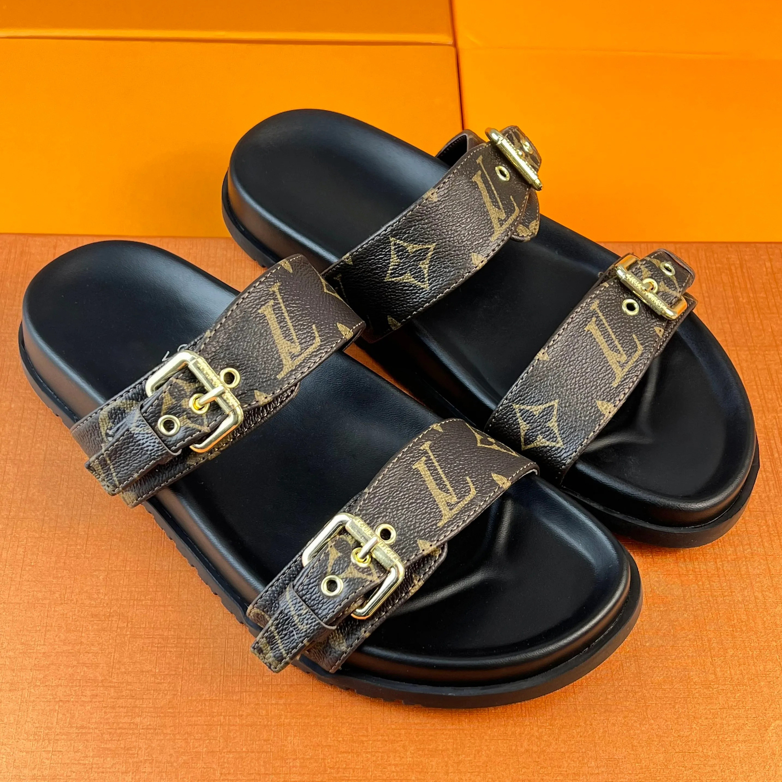 Bom Dia sandals lvslidesly Slipper flat comfort mule Sandles men Casual Shoe summer beach gladiator Mules hasp womans Slide Designer Sliders platfor
