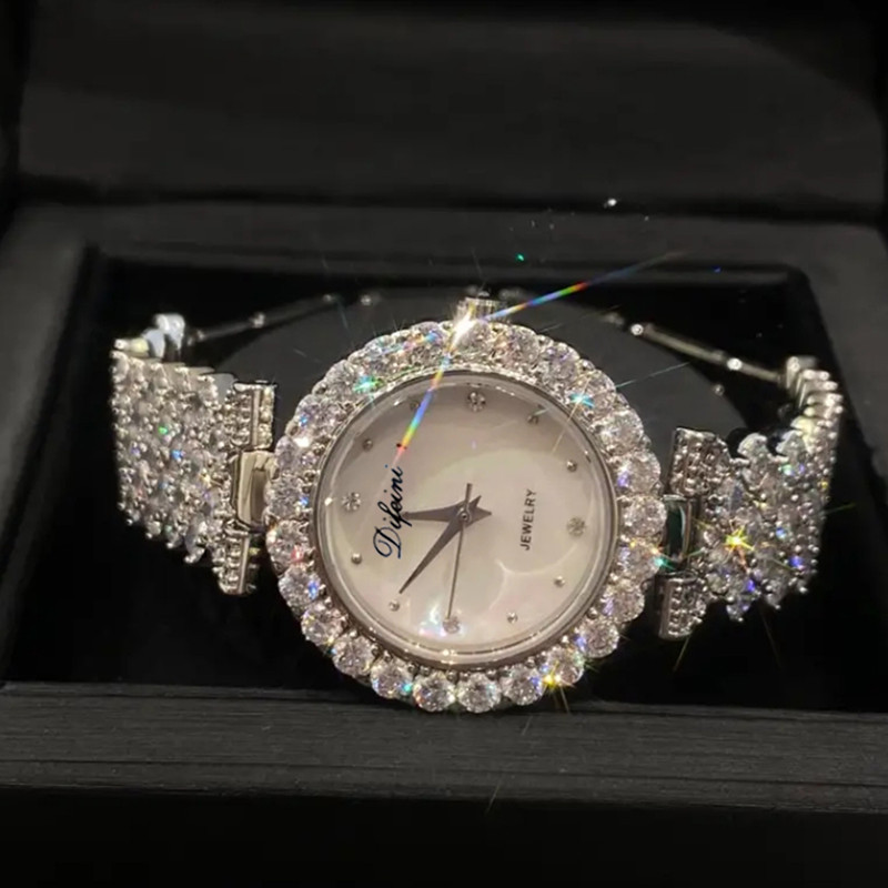 Luxury Full Diamond Quartz Watch For Women Bling Crystal Rhinestone Bracelet Wristwatch Elegant Ladies Fashion Dress Jewelry Clock Gift
