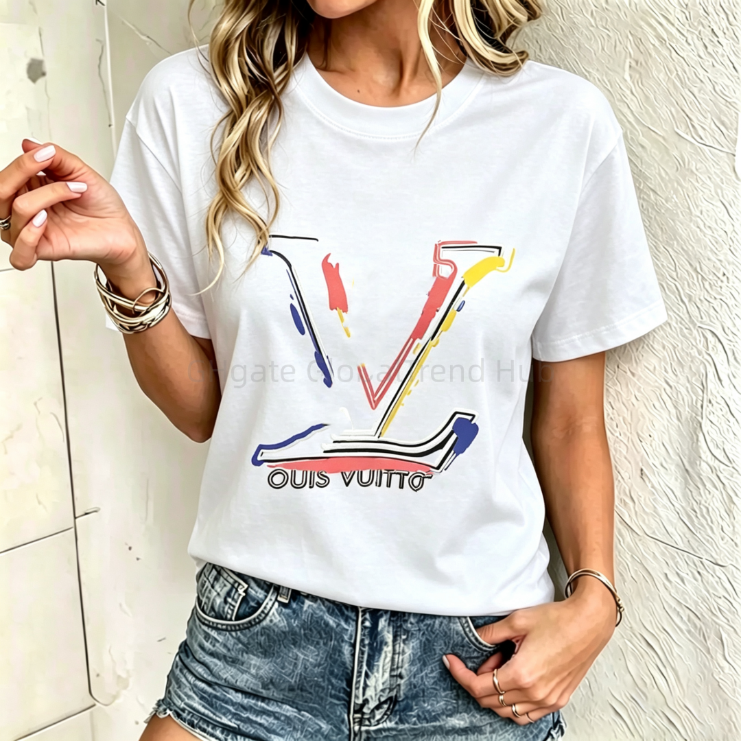 designer clothes women Designer t shirts, New Trend Emblem Graphic Tee, Women's Black Luxury Aesthetic Crop Top, Perfect for Concert, Shopping