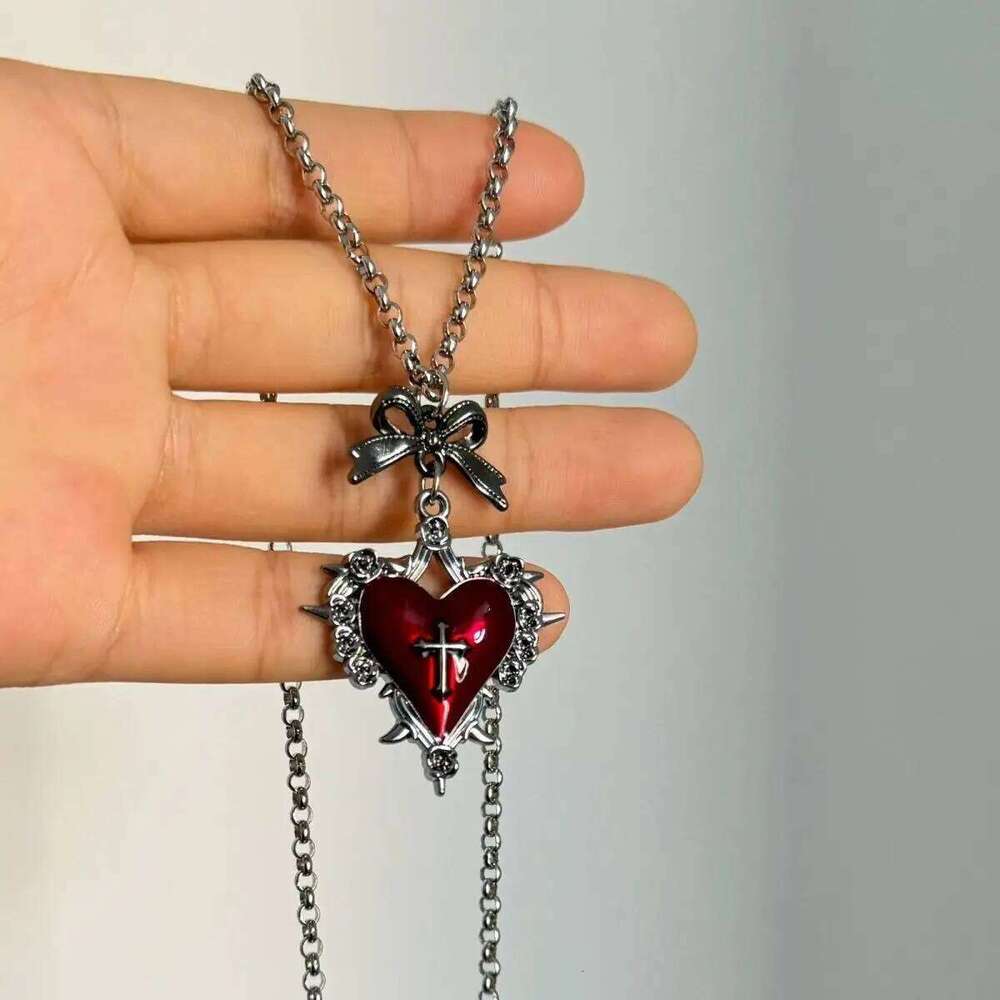 Dark Gothic Punk Cross Pendetn Love Bow Vintage Clavicle Chain Thorn Heart Y2K Necklace Men's Jewelry