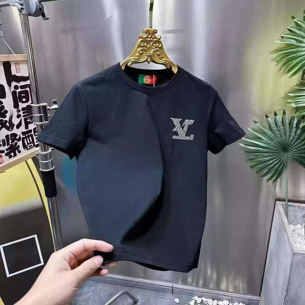 New Design2026 Pure Cotton T-Shirt For Men, European Style, Popular Round Neck With Rhinestone Lettering, Short Sleeve, Light Luxury, Versatile Casu