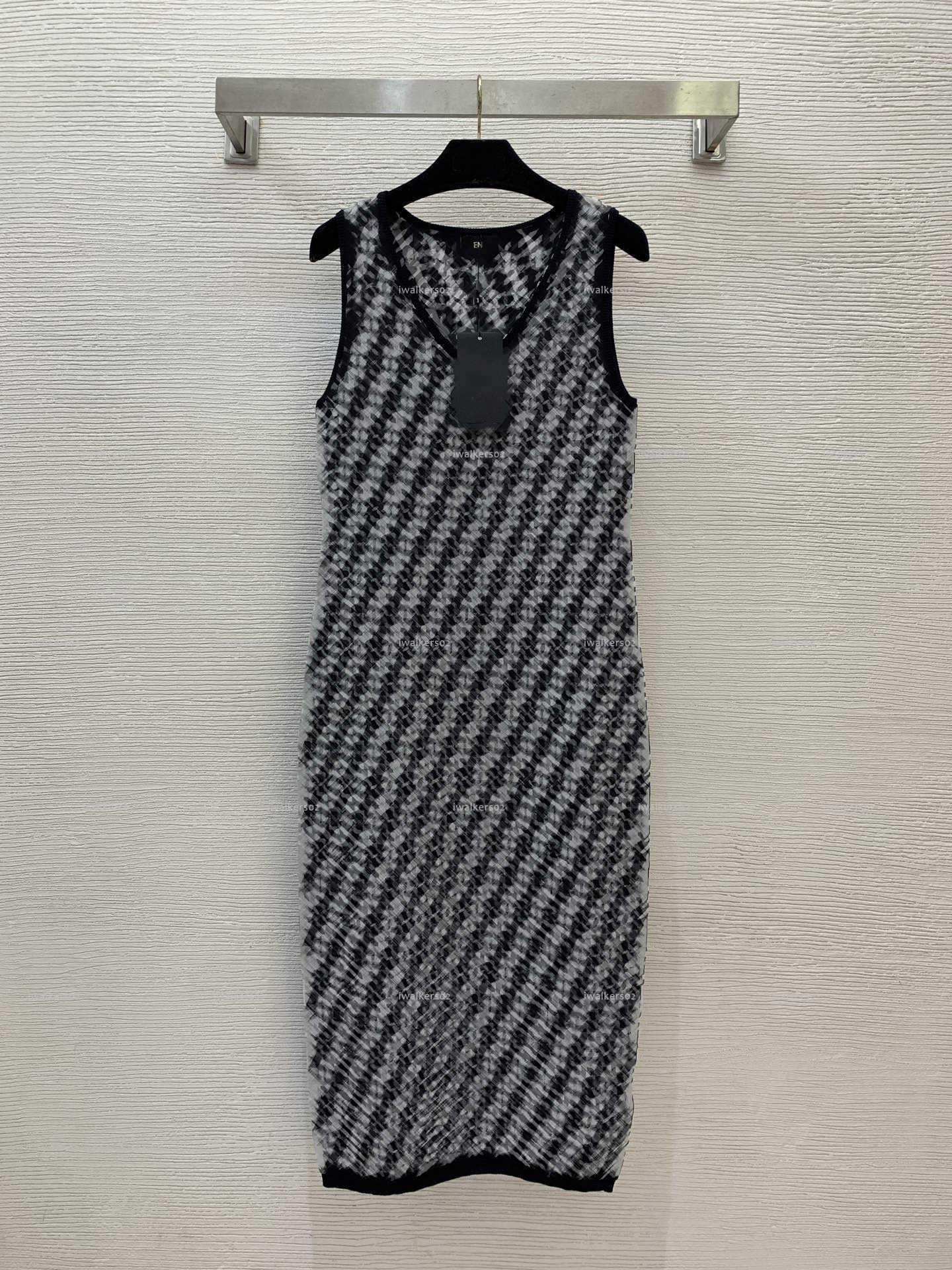 Classics Knitted women dress Autumn lady dresses women designer clothes Sleeveless vest skirt A027X01N097-image-1104260109