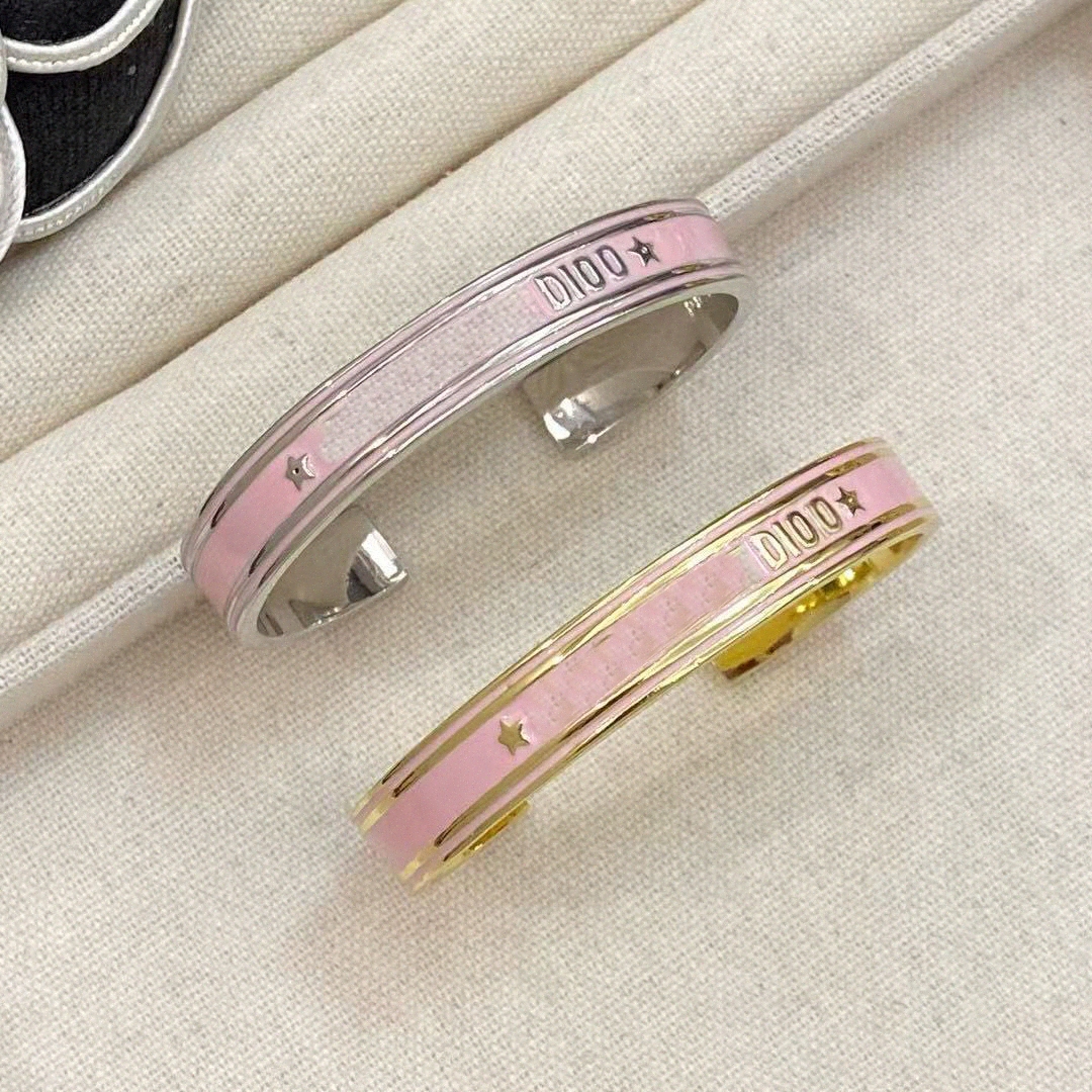 Pink Enamel Bracelet Letter High Version Vintage designer Bracelets Fashion Classic Retro All match wristband Open bangle 45jw#