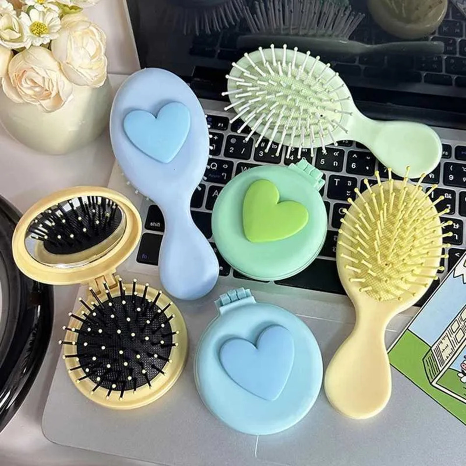 Heart Shaped 2-In-1 Mini Portable Folding Comb Mirror Cute Air Cushion Shiny Cosmetics Travel maquillaje Pocket Hair Brush Makeup Tools Gifts W24112
