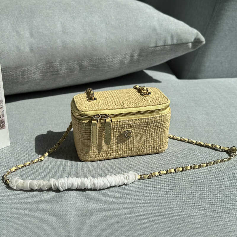 Luxury Designer Makeupbag Spring Summer Mini Vanity Makeup Vintage Straw Woven Cosmetic Box with Chain Strap Women Fashion Elegant Shoulder Cross-image-1106843404