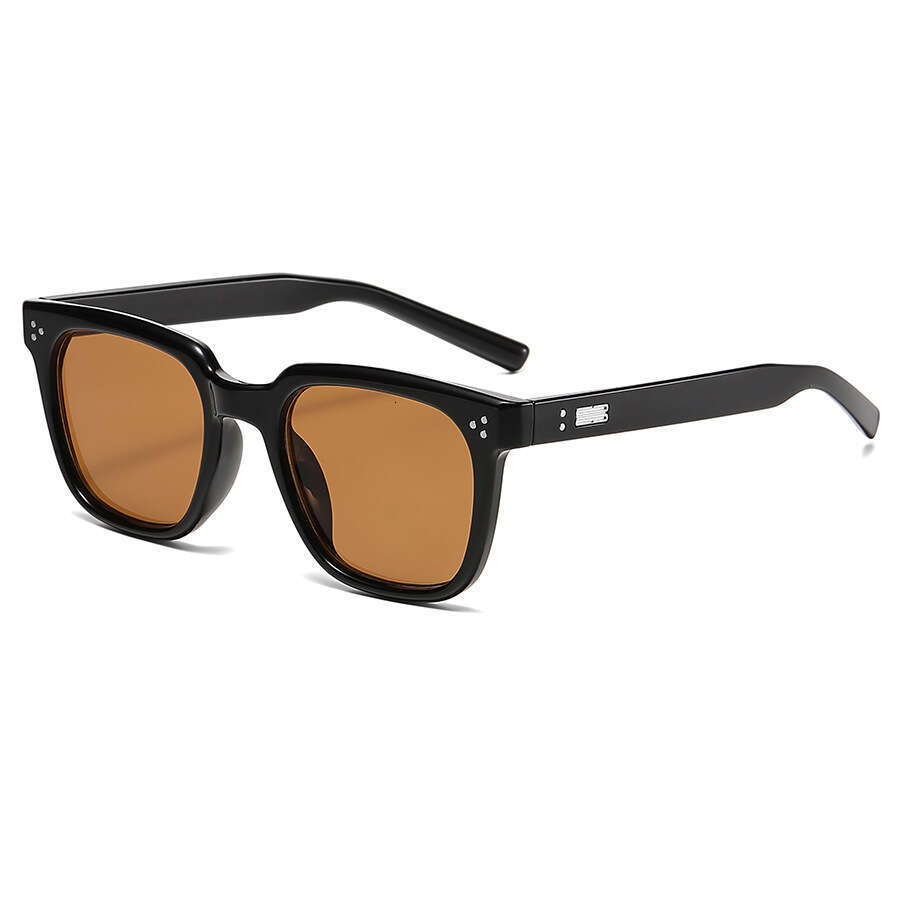 Designer New Retro Square Sunglasses 2026 Women Men Luxury Black Frame Gradient Orange Lens Vintage Shades Eyewear For Commuting Driving Outdoor Tri