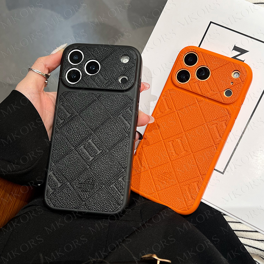 Trendy Emboss Carriage Designer Phone Case for iPhone 17 Pro Max 16 15 14 13 13promax Leather TPU Bumper Back Coque Shell Luxury Horse iPhone17 16pr