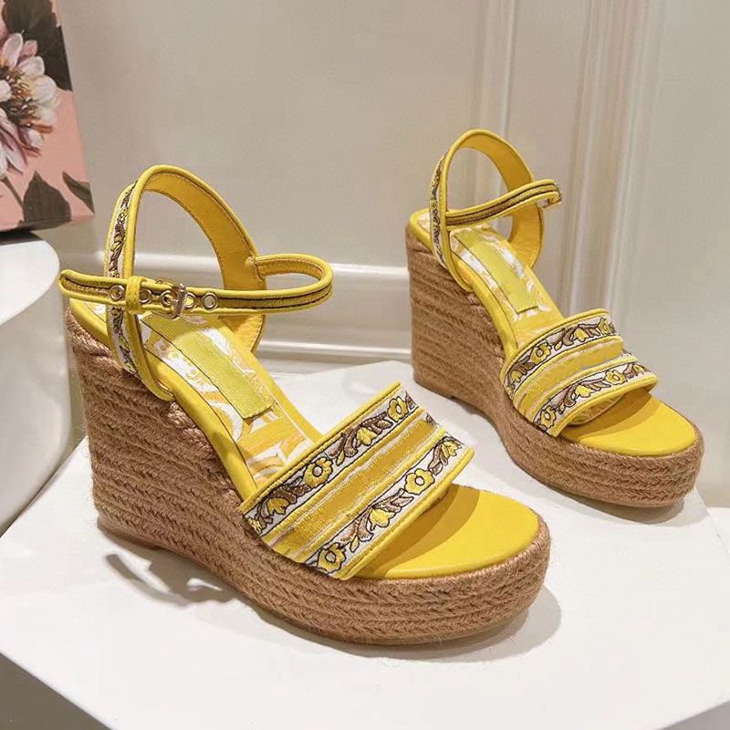 Straw Women Sandals Designer Womans Nappa Leather Embroidered Sandals Lolita Shape knit Heel Height 9cm Summer Casual Lady High Heels Top Quality
