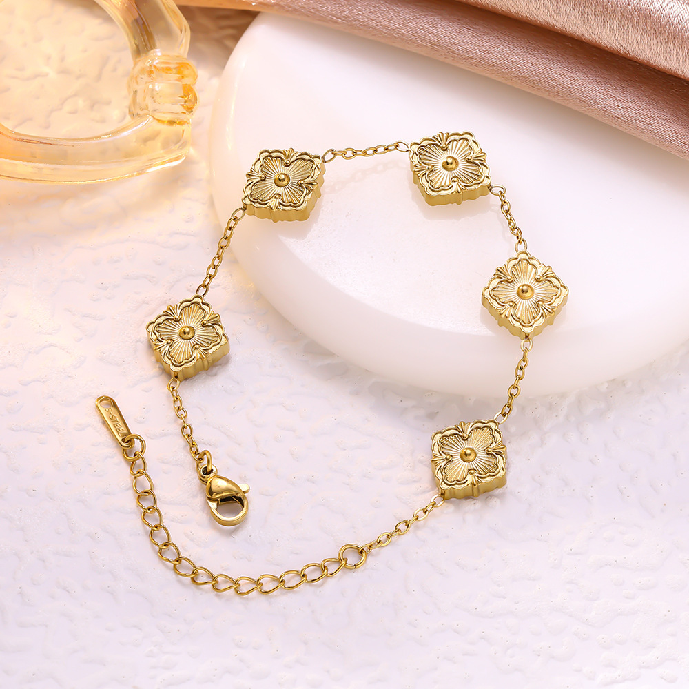 Cross-Border Hot-Selling New Simple Personality Titanium Steel Rhombus Four-Leaf Clover 13 Bulk Flower Bracelet for Women Factory In-Stock Wholes-image-1094246590