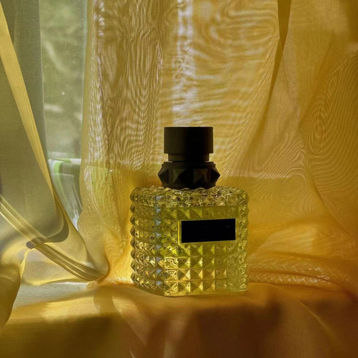 Designer Parfum Parfum Coral Fantasy The Gold Intense Parfum Longue Durée Marque Homme Femme EDT Cologne Spray Body Mist Haute Qualité