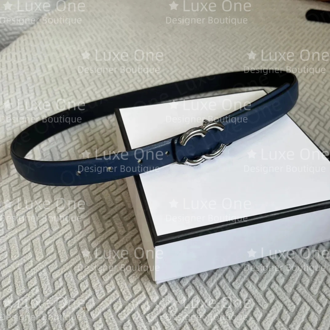 Ceintures de créateurs pour femmes Ceinture en cuir véritable Marque de luxe de luxe Femmes Design classique Sangle de robe pour jeans Ceinture d