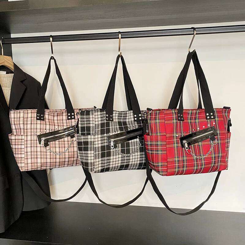 2025 Nouvelle arrivée mode jeune femme grande capacité sacs à bandoulière rayé grille Punk conception sacs à main femme sac fourre-tout décontrac