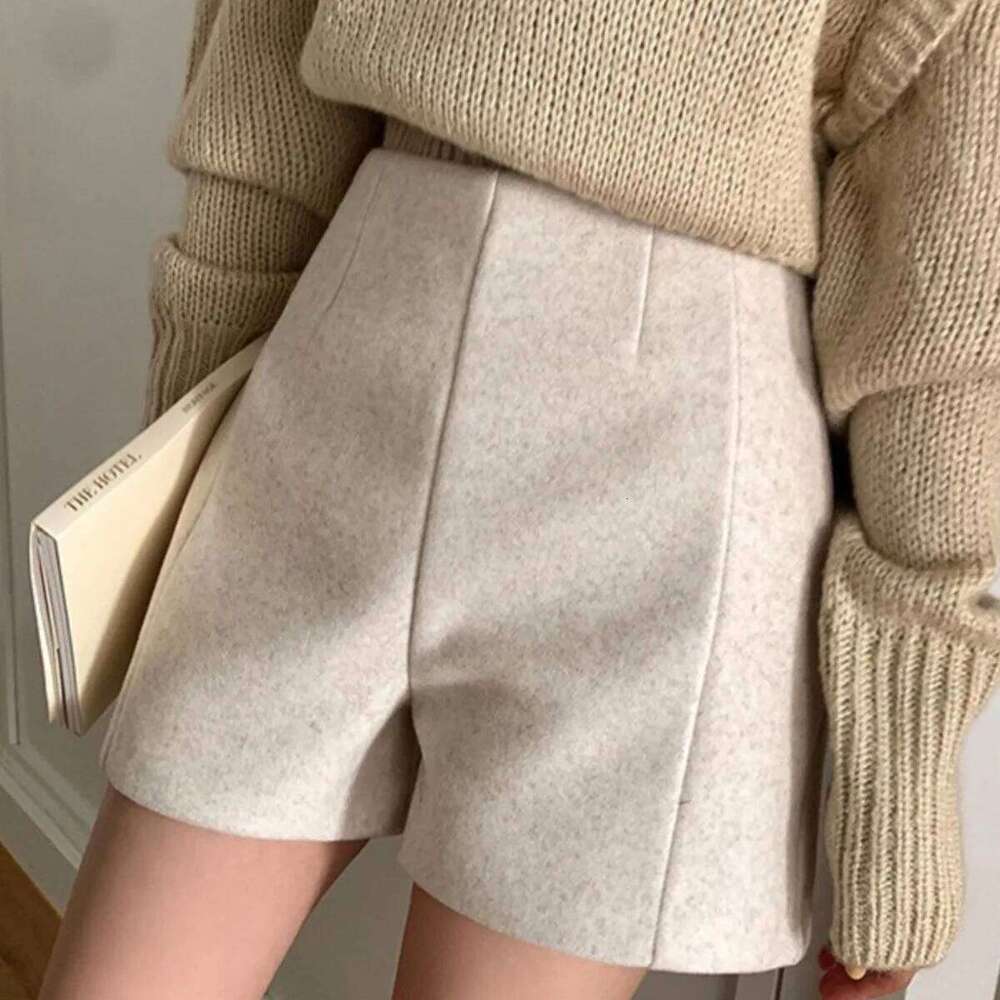 Woolen shorts women's autumn/winter 2024 new high waisted A-line small and loose casual wide leg pants H260207-image-1094511134