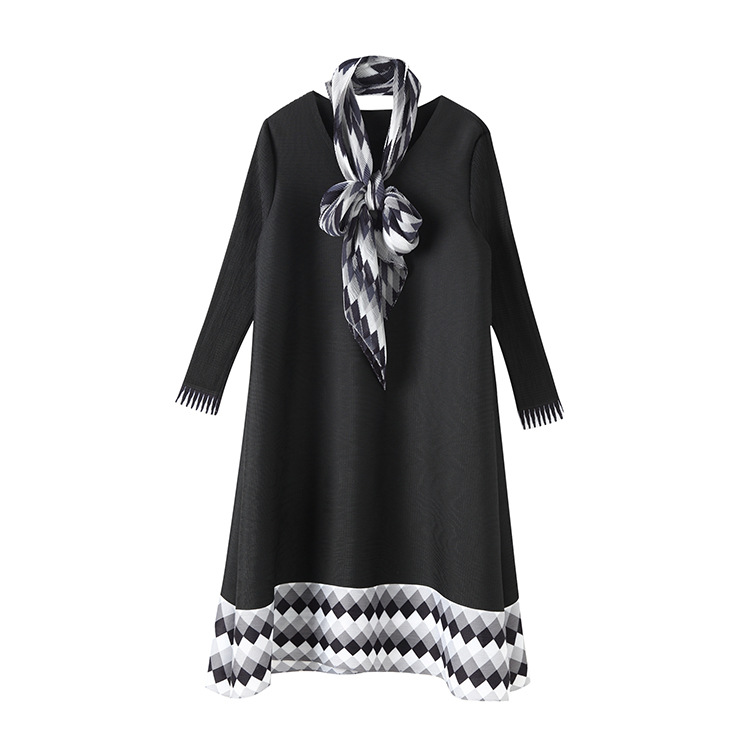 (442) Dress A-line skirt spring and autumn pleated niche loose large size with scarf 2-piece set