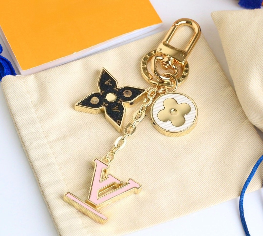 Designer Porte-clés Émail Pendentif Fleur Porte-clés Couple Support de Clé Voiture Accessoires Femme Fille Sac Bijoux
