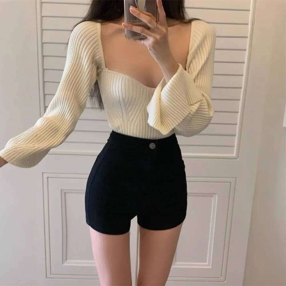 Women's Bodycon Denim Shorts Summer Slim Fit Stretchy High Waist Retro Trendy Hot Pants H260209-image-1094708295