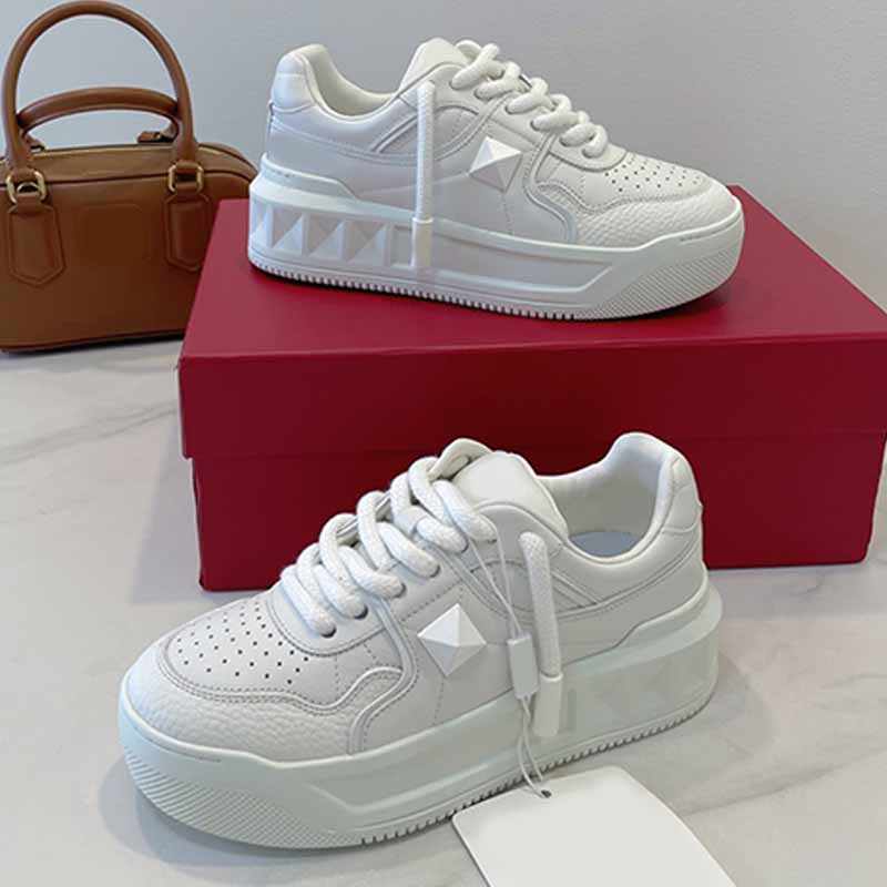 Womens White One Stud Xl Nappa Leather Low Top Sneakers Mens Luxury High Quality semi matte finish One Stud Xl Sports Shoes Classic designer plat