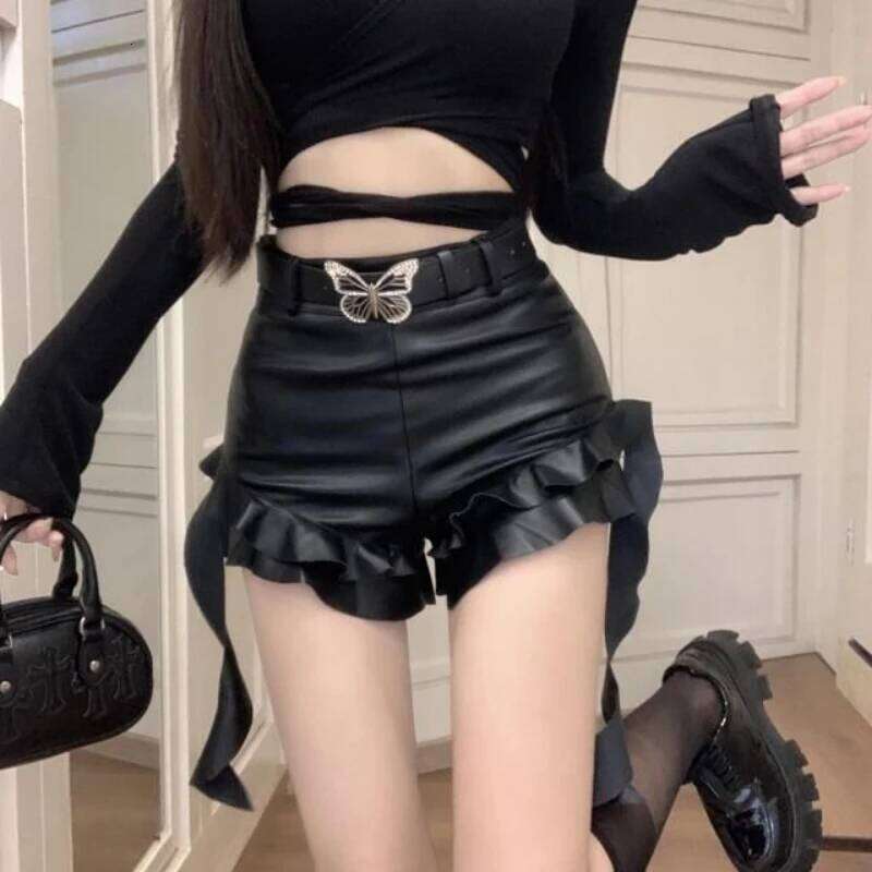 Hot Girl Design Sense Fashionable Overseas Pants 2024 PU Leather Shorts Women for Autumn and Winter Belt Black H260209-image-1094706736