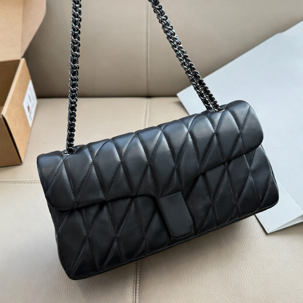 Spring New Quilted Tabby god bag Designer bag French Bread Shoulder bag Underarm bag Top quality Real leather Satchel bag Women Fashion Black Should