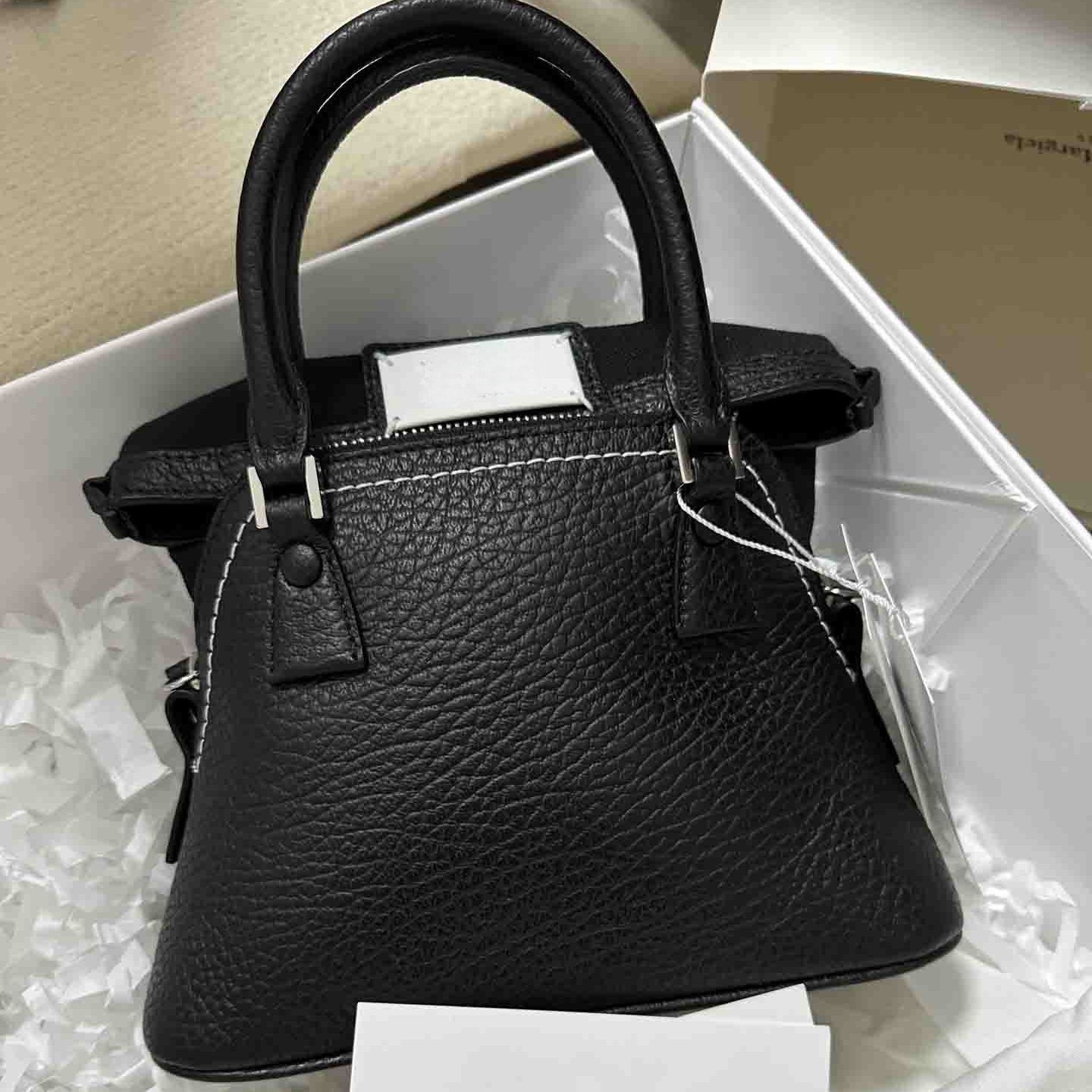 Fashionable Exquisite Cowhide Leather All-match Women's Bag Single Shoulder Chain Keychain Hand-held Crossbody Bag Light Luxury High-quality Sh