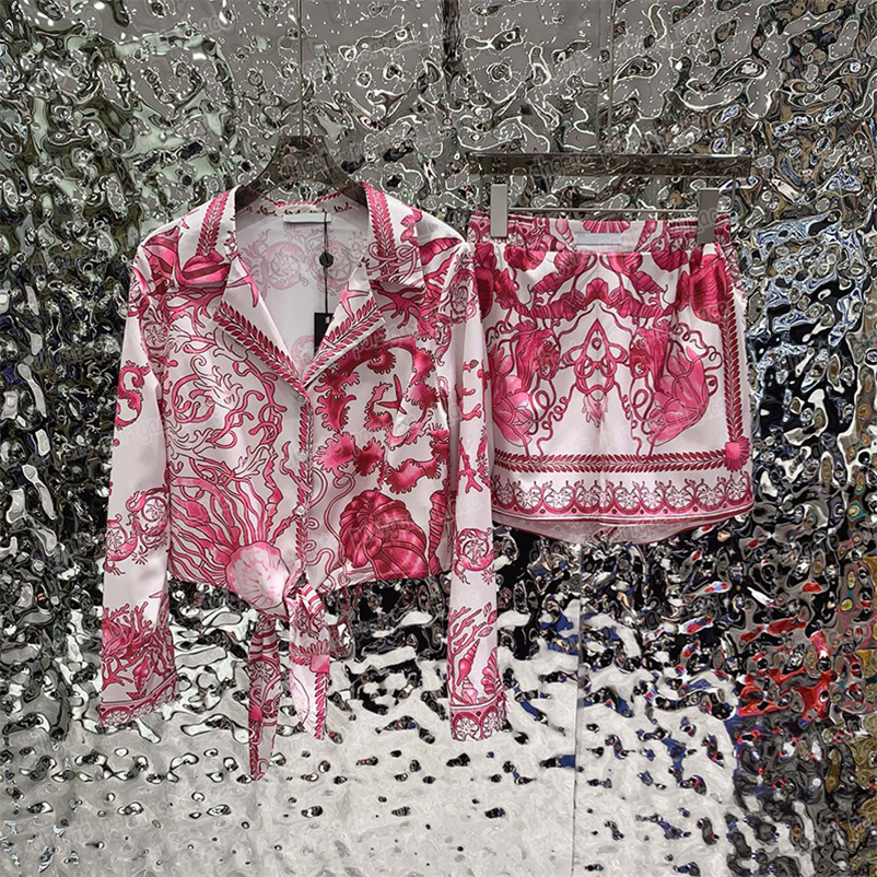 Luxury Printed Shirt Shorts Set For Women Designer Cropped Lapel Blouse Mini Shorts Outfits Summer Ladies Resortwear