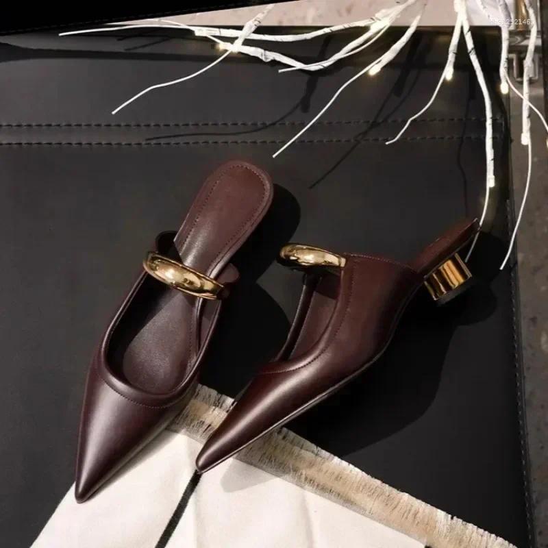 Chaussures habillées Femme Punk Gothique Boucle Métal Talon Bas Sandales 2026 Bout Pointu Plateforme Épais Été Mule Pantoufle
