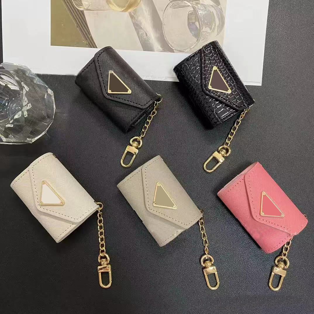 Keychain designer keychain luxury designer keychain wallet Classic brand high-quality 100 travel essential men's keychain women's keychain