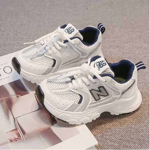 Designer Shoes for Boys and Girls 2025 New Style Fashionable and comfortable Childrens Sports Shoes Mesh Versatile Casual Shoes Free shipping