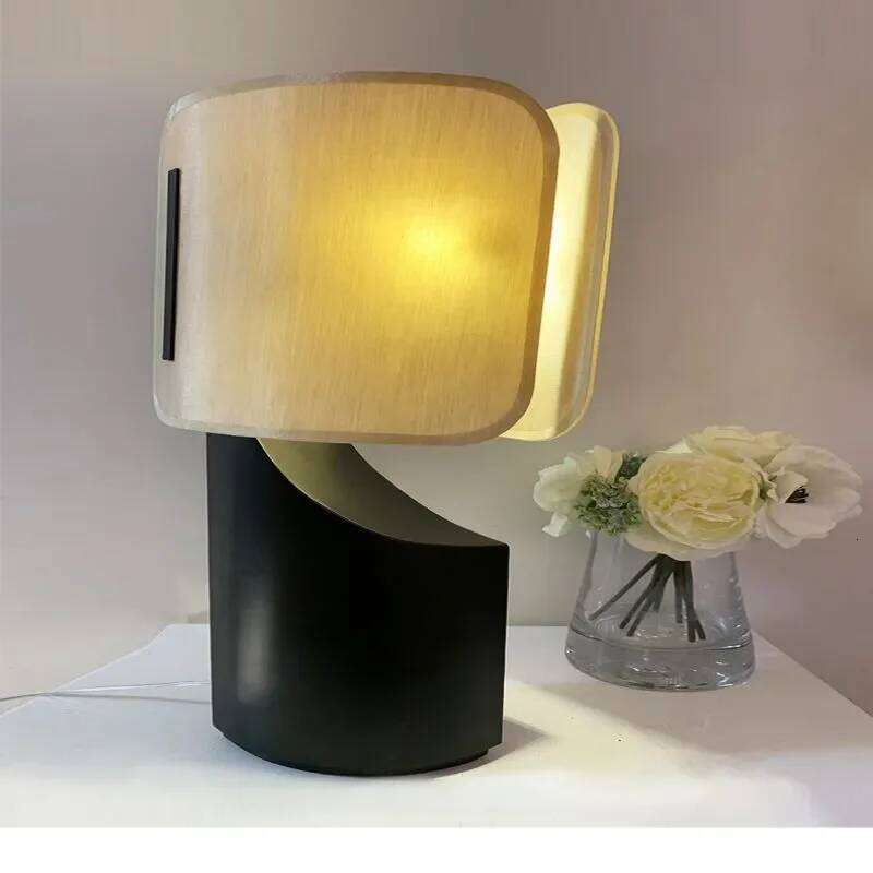European Metal Fabric Black Modern Luxury Decoration Hotel Antique Household Reading Bedside Table Lamp H260224