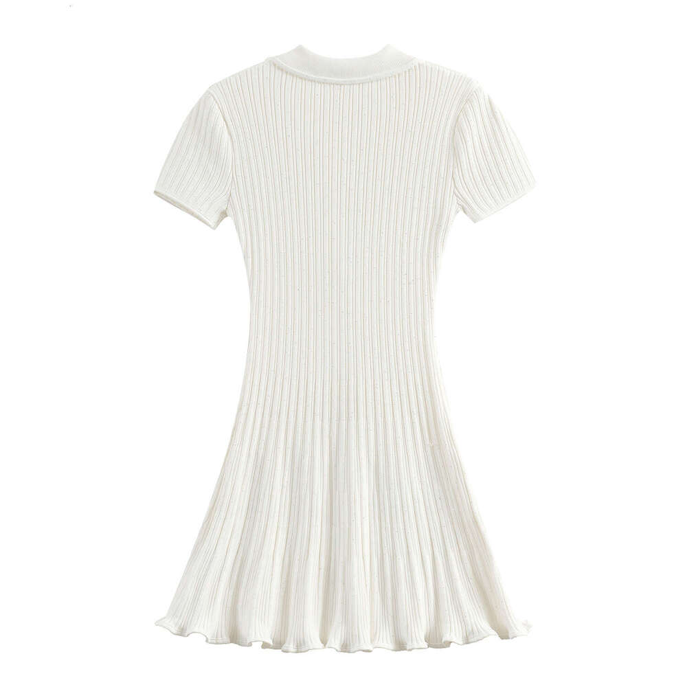 Robe tricotée de Style blanc classique, amincissante et élégante, ligne a en fil de diamant N18, nouvelle collection printemps/été 2026