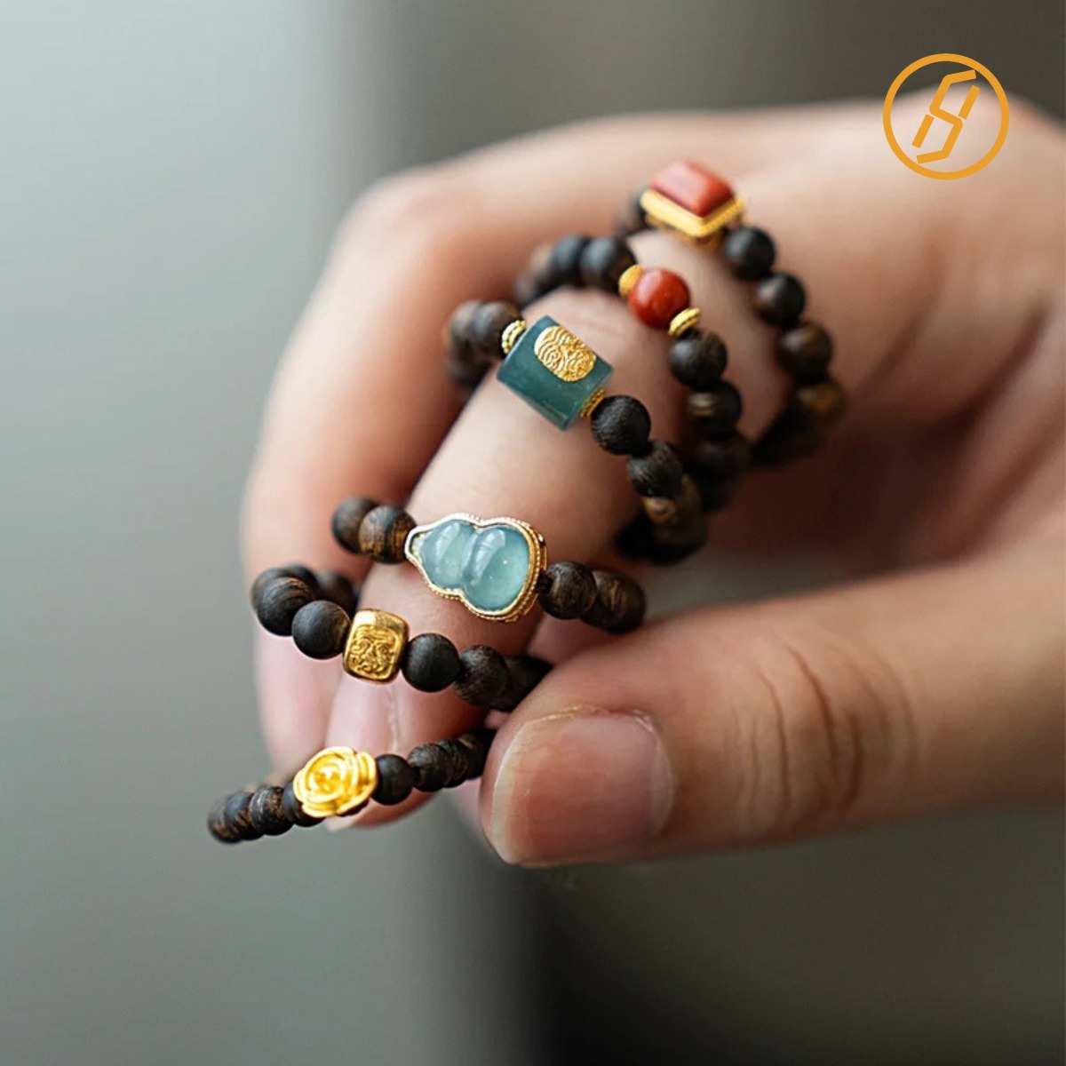 Bague en perles de bois d'agar Zen Taoist Wealth Element avec breloques de gourde Pi Xiu Hulu - Conception unisexe pour la protection de la prosp
