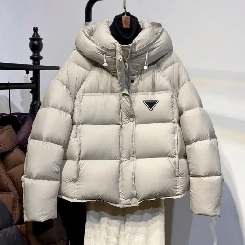 Designer Jacket Women'S Puffer Jacket Hoodies Women Coats Fashion Hooded Down Jacket Lady Slim Windbreaker Short Parka Windproof Winter Jackets