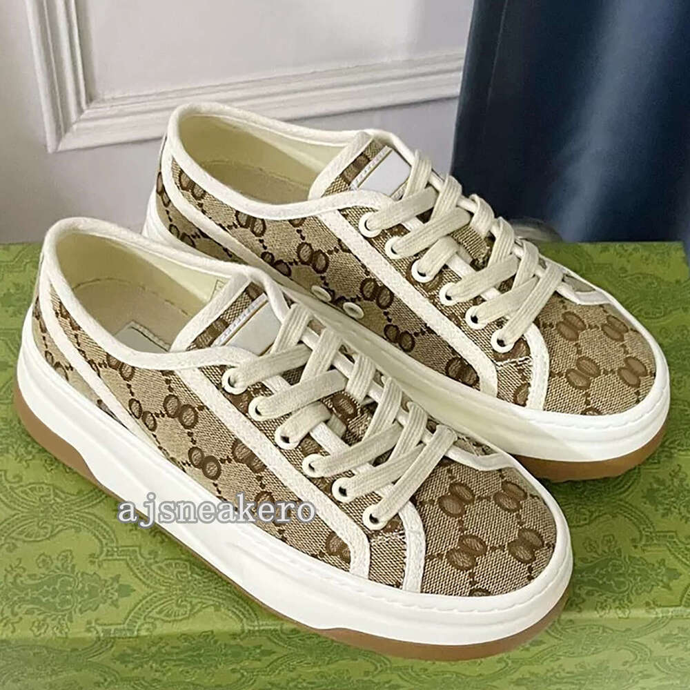 Chaussure de créateur Italie coupe basse 1977 classique Casual Femmes Chaussures haut lettre Sneaker de haute qualité Beige Ébène Toile Chaussure