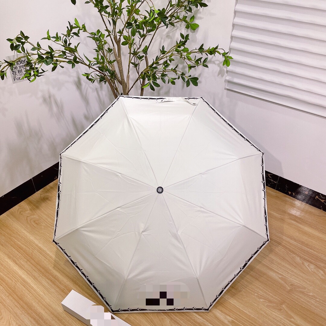 Designer Umbrella Sun Protection Snow Protection Black Rubber Umbrella Black and White Automatic Three Fold Umbrella Gift Box Umbrella M260302-image-1095984862