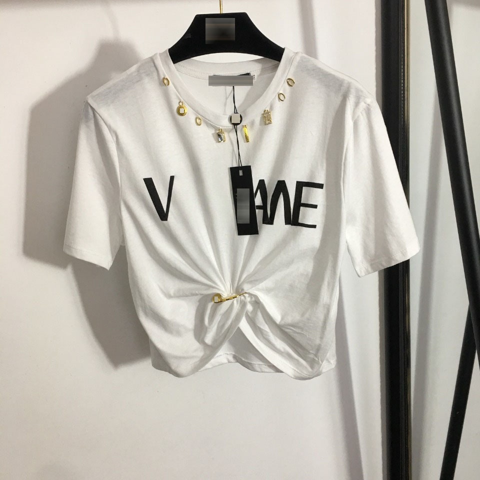Women's Designer Cropped T-shirt Graphic Letter Print T-shirt With Metal Brooch Pin Fitted Waist Crop-Top Sexy Short-Sleeve T-Shirt