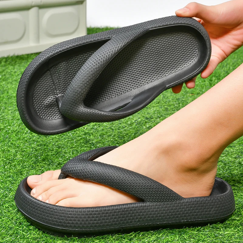 MAEDEF Thick Sole Slippers Men EVA Flip Flops Summer Shoes Couple Slippers Big Size 47 Outdoor Beach Sandals for Men 260601BJ