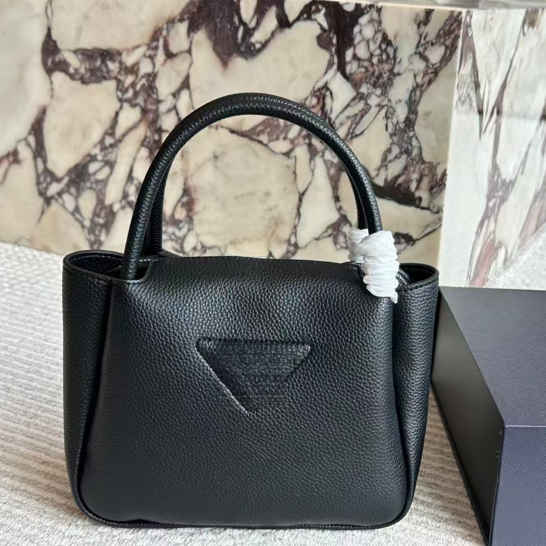 15A Mirror Texture First-layer Cowhide Material Designer P Bag Triangular Shape Bucket Bag Cowhide Portable Single Shoulder Tote Bag Vintage Luxu