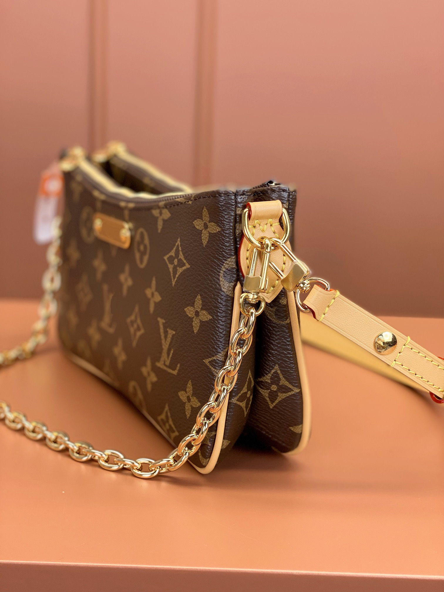 Sacs de créateurs Sacs élégants pour femmes Sacs sous les bras tendance Sacs imprimés avec chaîne Color-Block Finition texturée Sacs fourre-tout