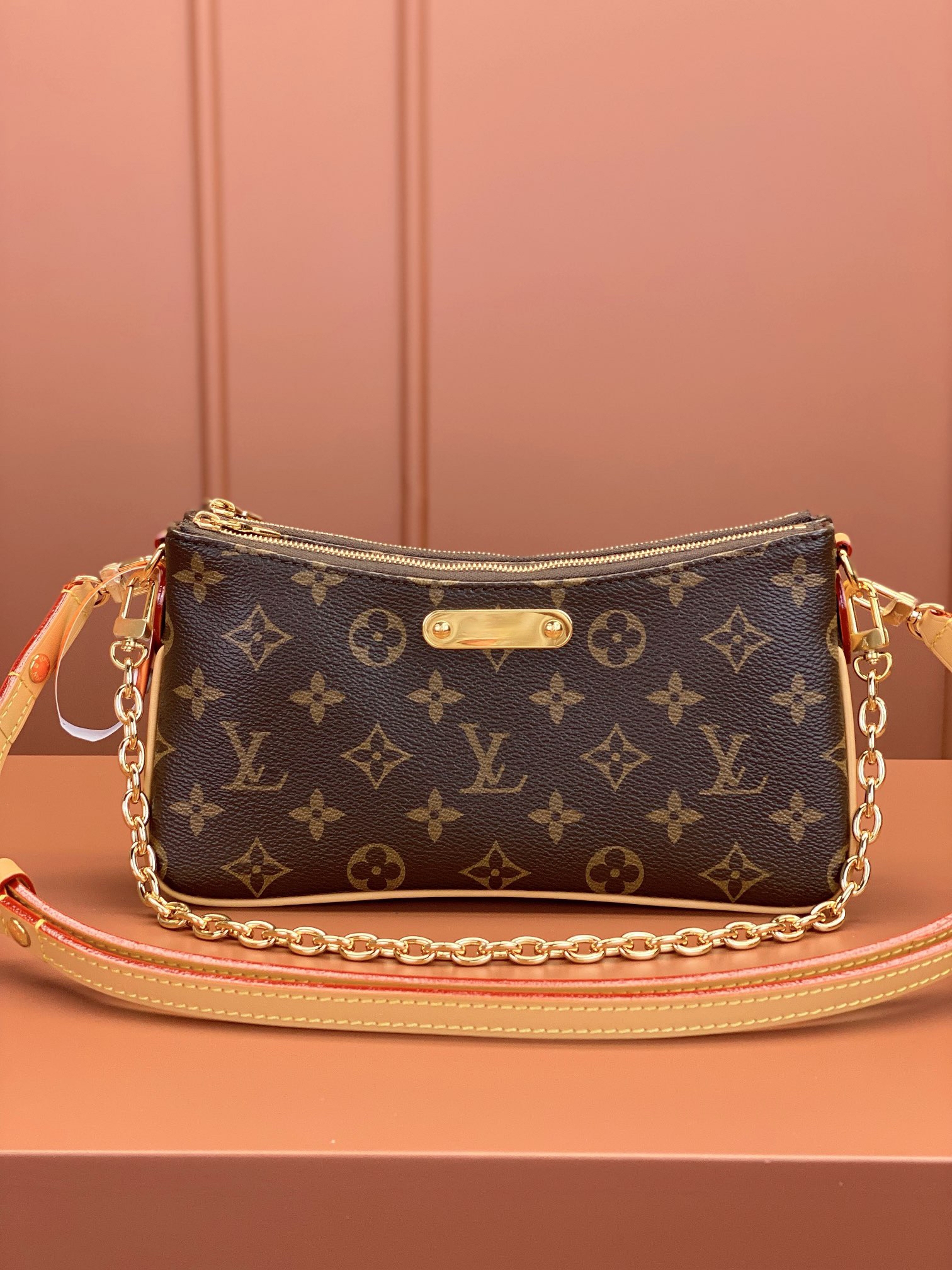 Sacs de créateurs Sacs élégants pour femmes Sacs sous les bras tendance Chaîne imprimée Conception de bloc de couleur Finition texturée Sacs four