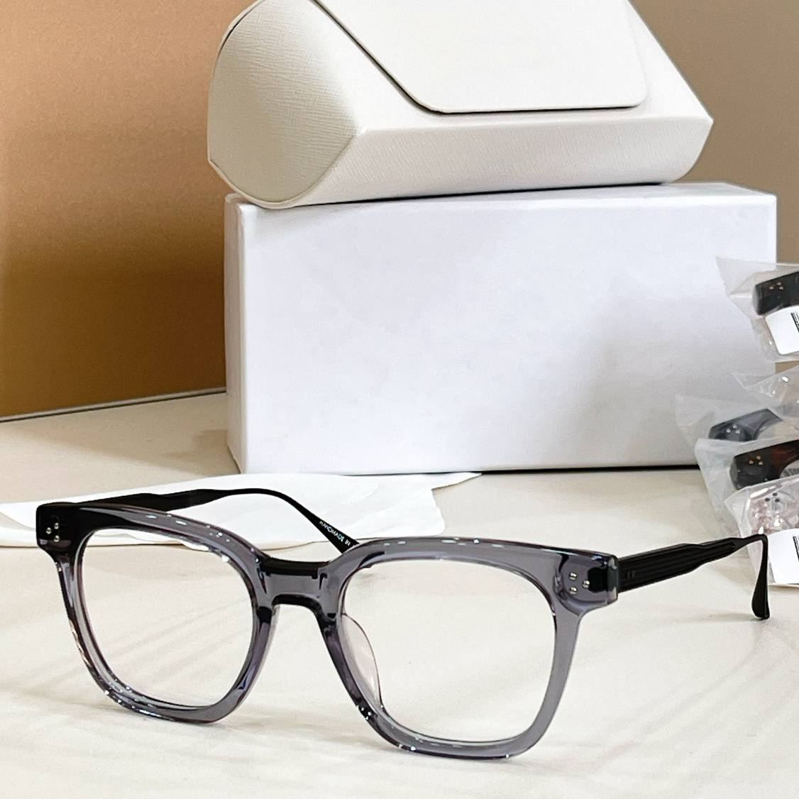 Optical Eyeglasses For Men Women Retro Evans Designer Fashion Sheet Titanium Full Frame Detailed Elasticity Square Style Anti-Blue Light Lens Plate