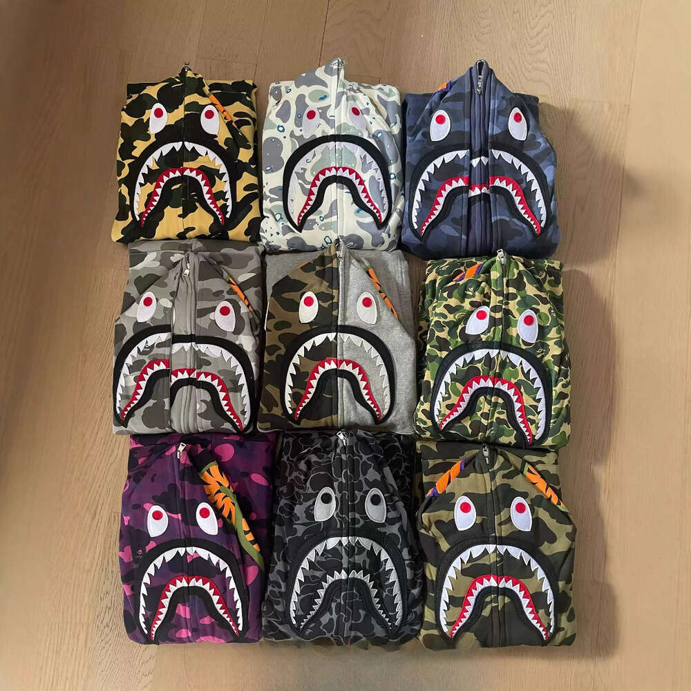 Mens Designer Jacket Shark Head Camouflage Zipper Hood Coat Casual Unisex Style Hoodie Loos And Comfortable Blazer Trendy Ins High Quality